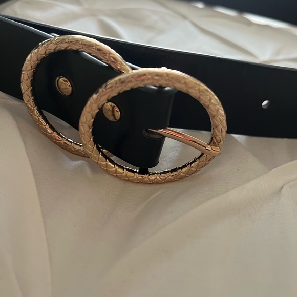 DYNAMITE BELT - Picture 2 of 2